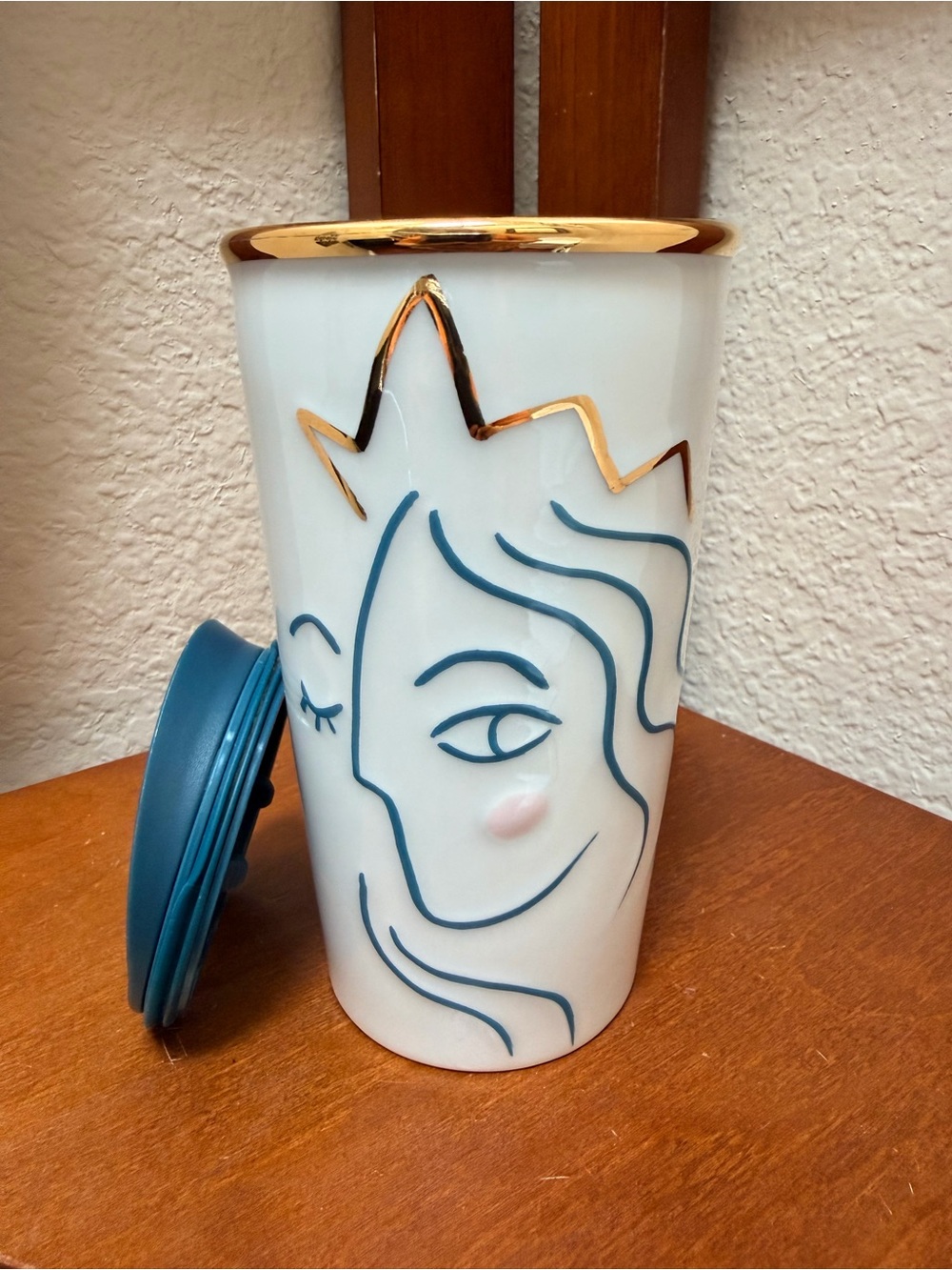 Starbucks 2017 Anniversary Gold Crown Mermaid Siren 12 Oz Travel Tumbler Mug.